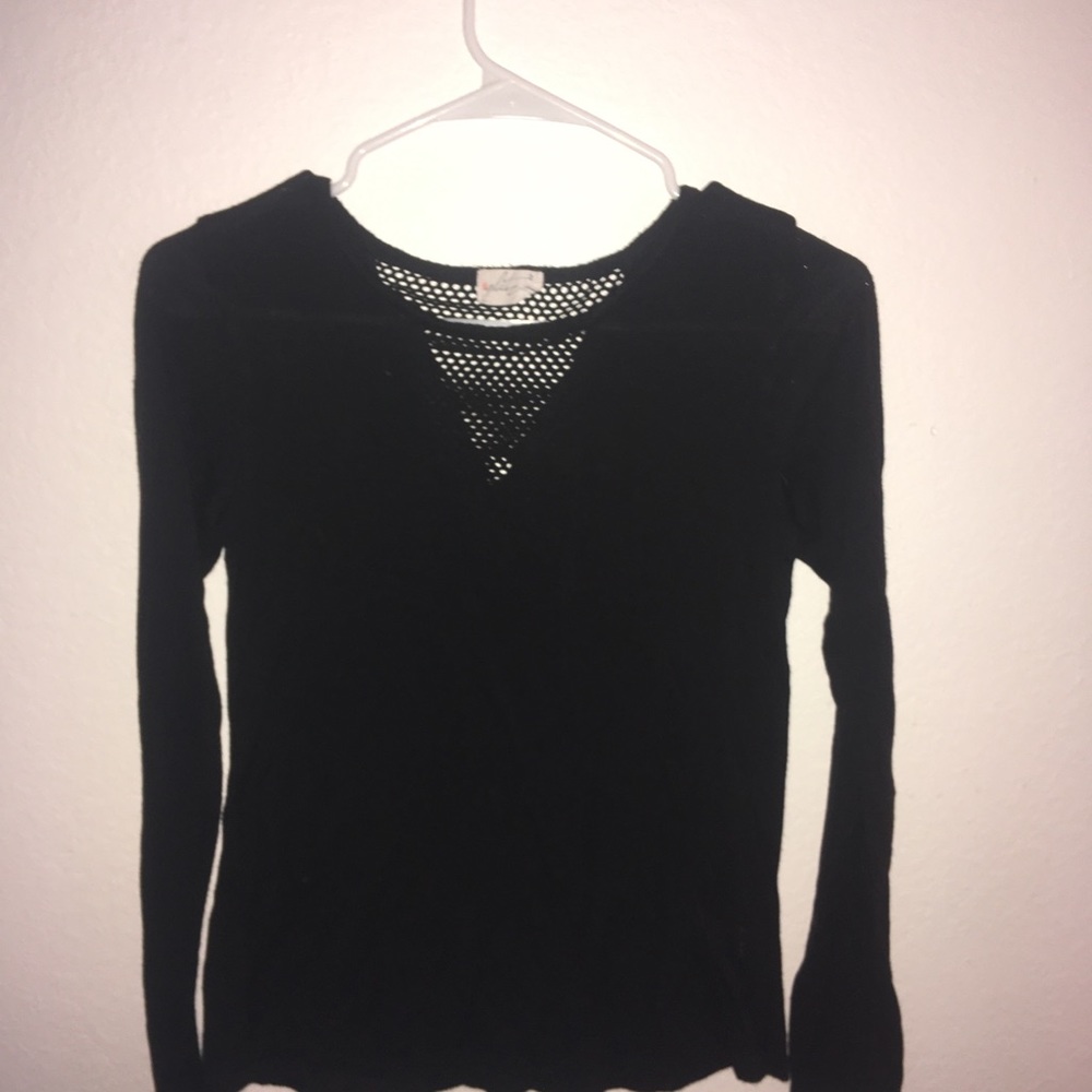 Black Tee